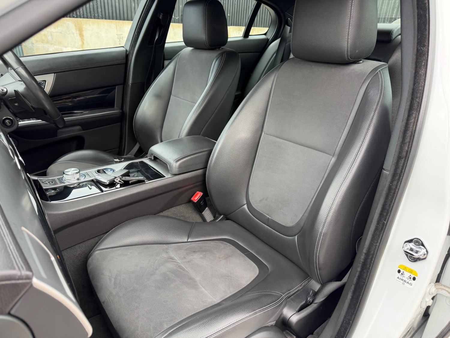 Used Jaguar XF 2014 for sale - 78116503: Photo 49