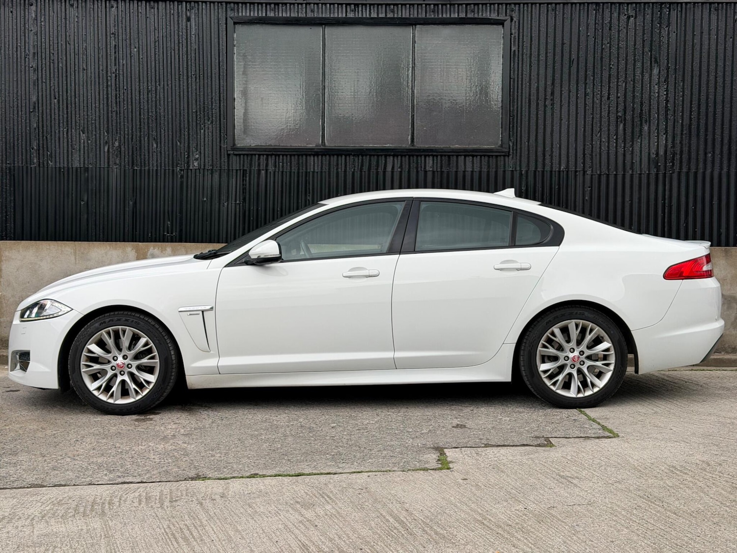 Used Jaguar XF 2014 for sale - 78116503: Photo 8