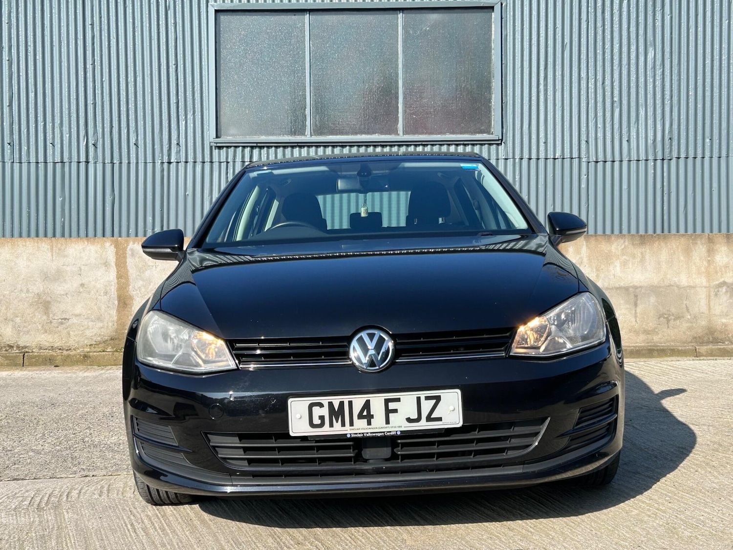 Used Volkswagen Golf 2014 for sale - 77768936: Photo 2