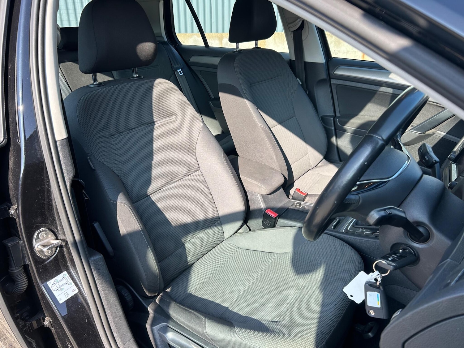 Used Volkswagen Golf 2014 for sale - 77768936: Photo 21