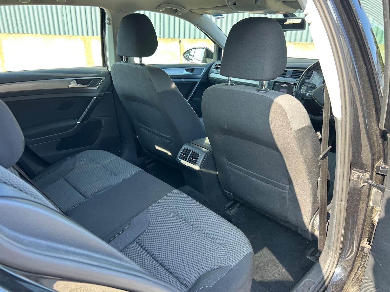 Used Volkswagen Golf 2014 for sale - 77768936: Photo 28