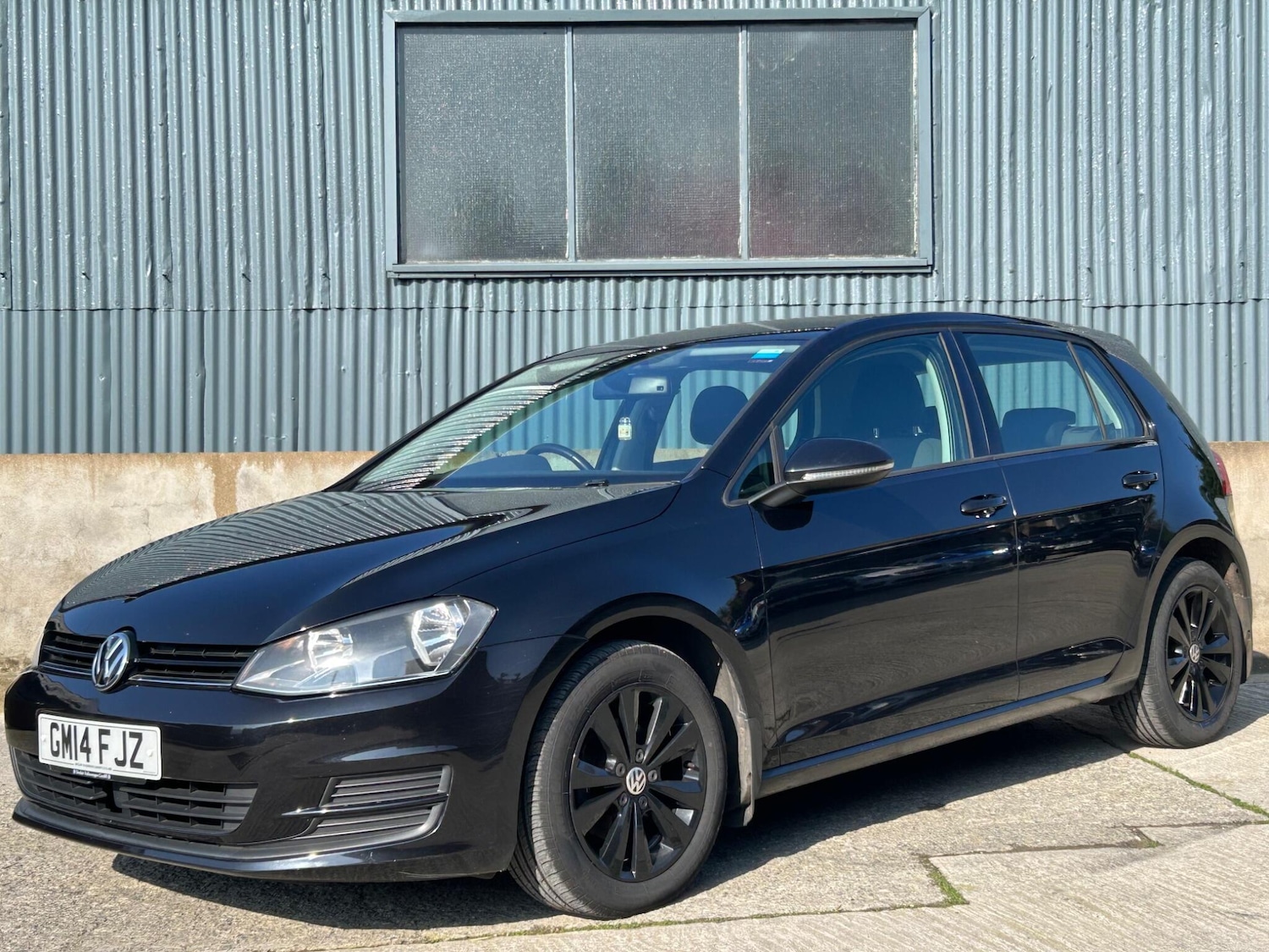 Used Volkswagen Golf 2014 for sale - 77768936: Photo 3