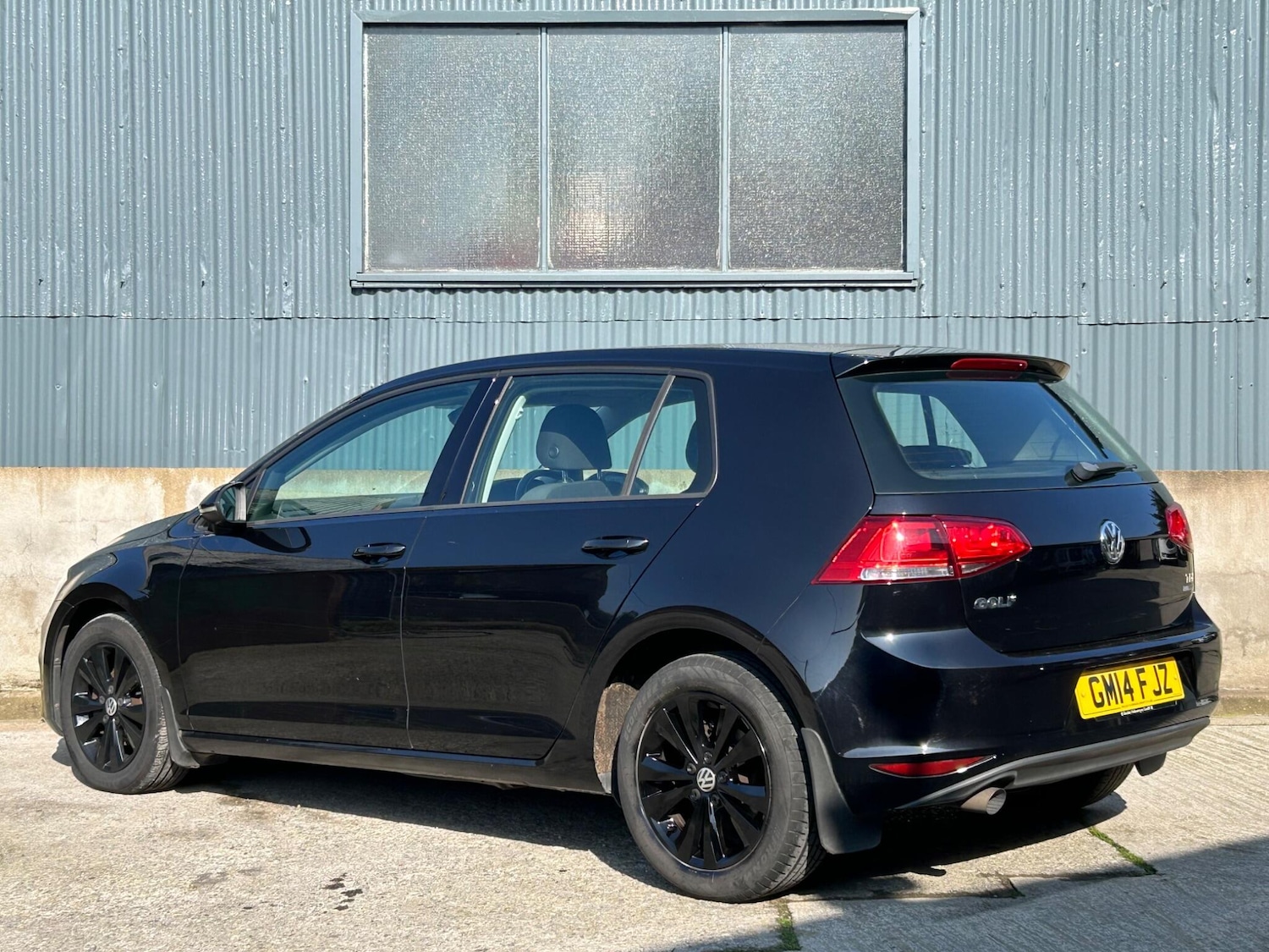 Used Volkswagen Golf 2014 for sale - 77768936: Photo 4