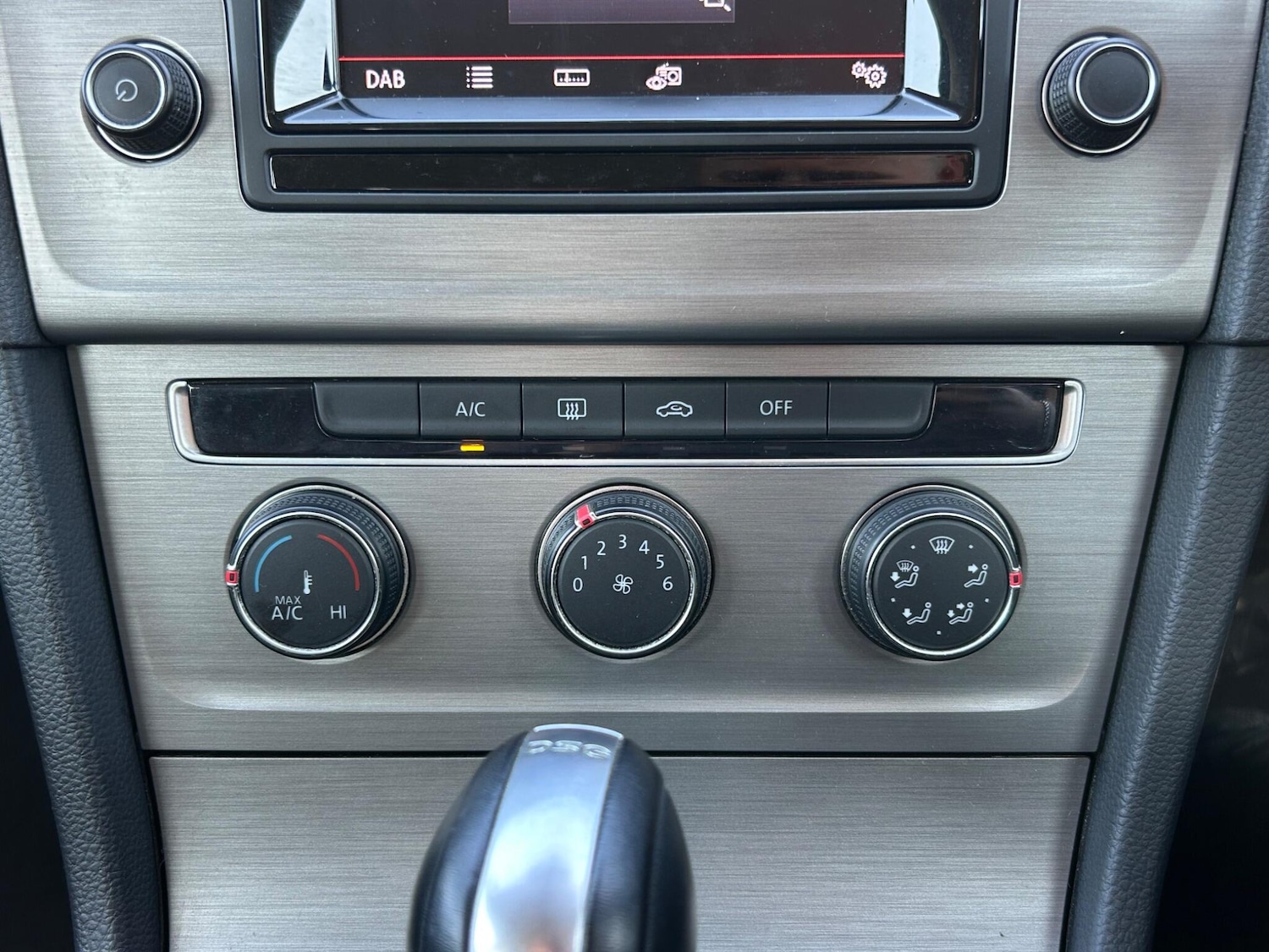 Used Volkswagen Golf 2014 for sale - 77768936: Photo 40