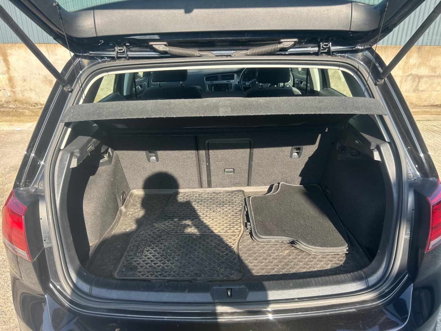 Used Volkswagen Golf 2014 for sale - 77768936: Photo 43