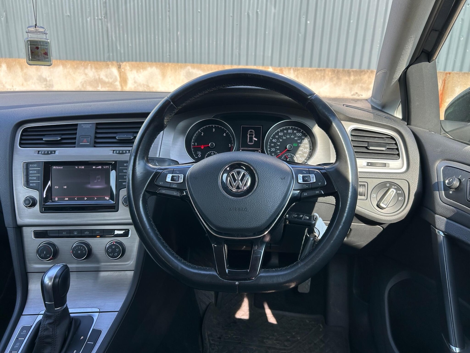 Used Volkswagen Golf 2014 for sale - 77768936: Photo 44