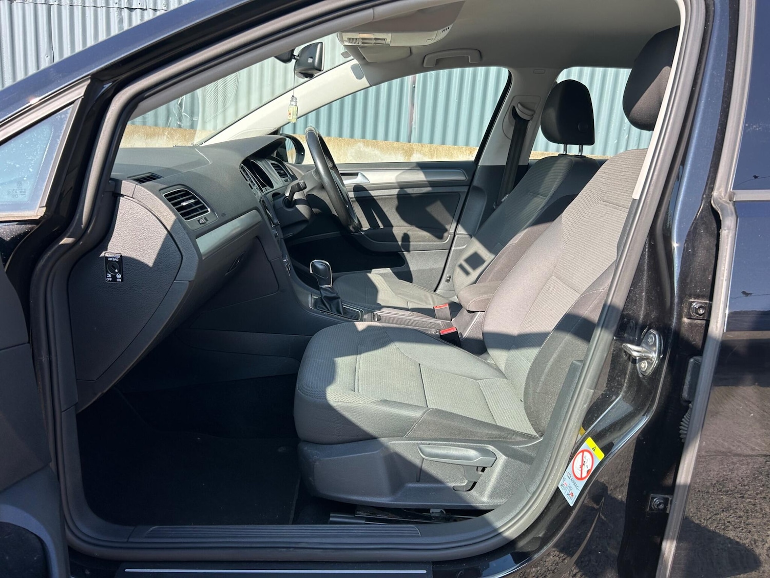 Used Volkswagen Golf 2014 for sale - 77768936: Photo 46