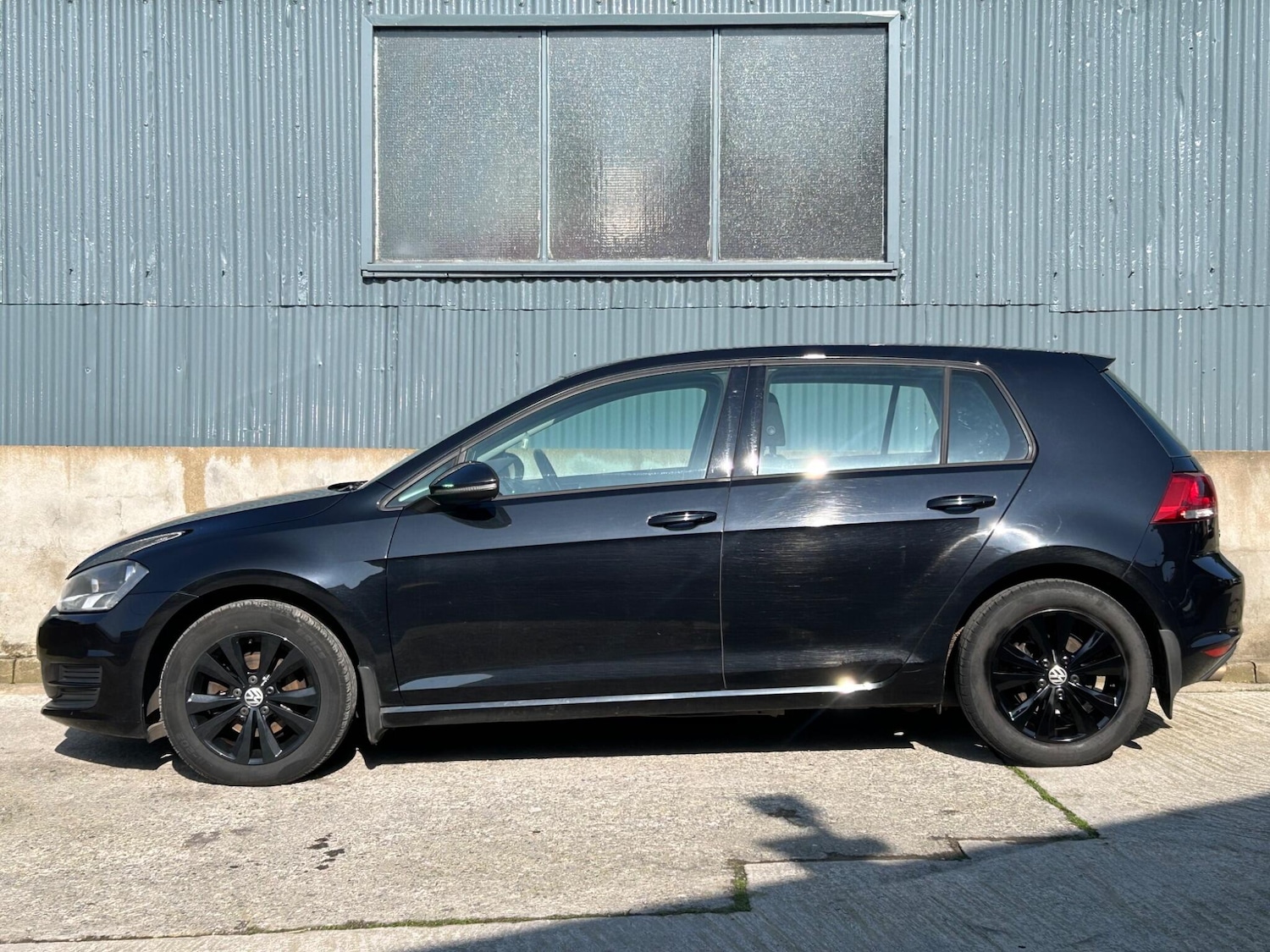 Used Volkswagen Golf 2014 for sale - 77768936: Photo 6