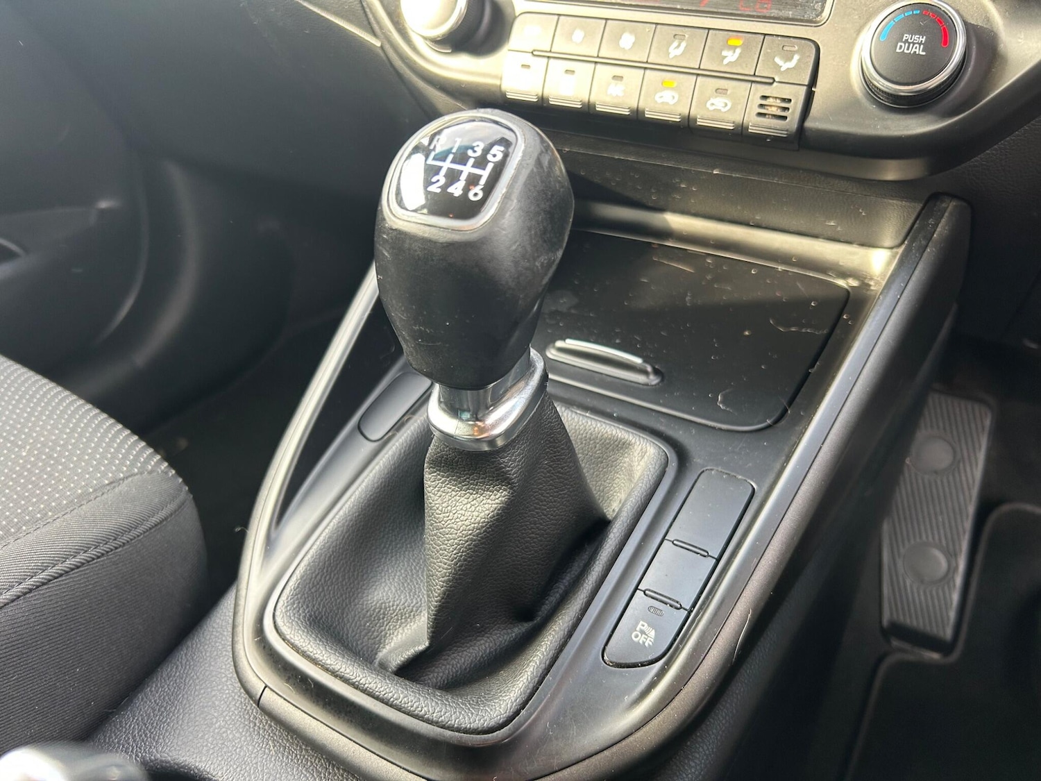 Used Kia Carens for sale - 77769595: Photo 16