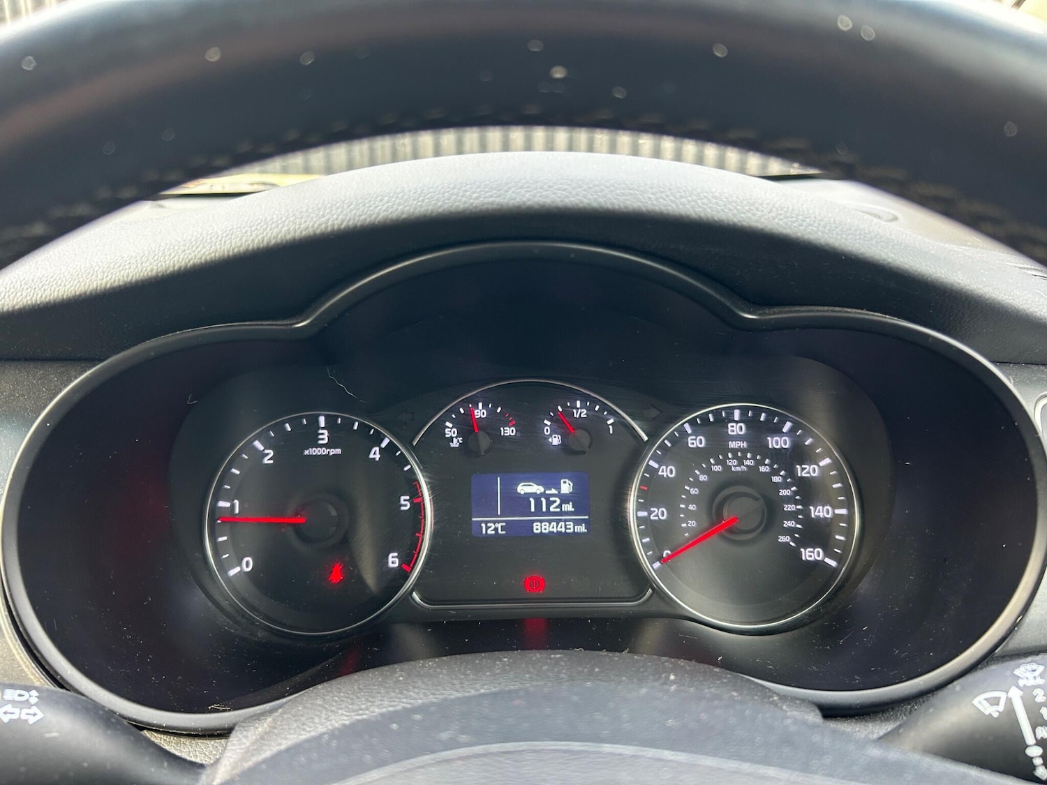 Used Kia Carens for sale - 77769595: Photo 42