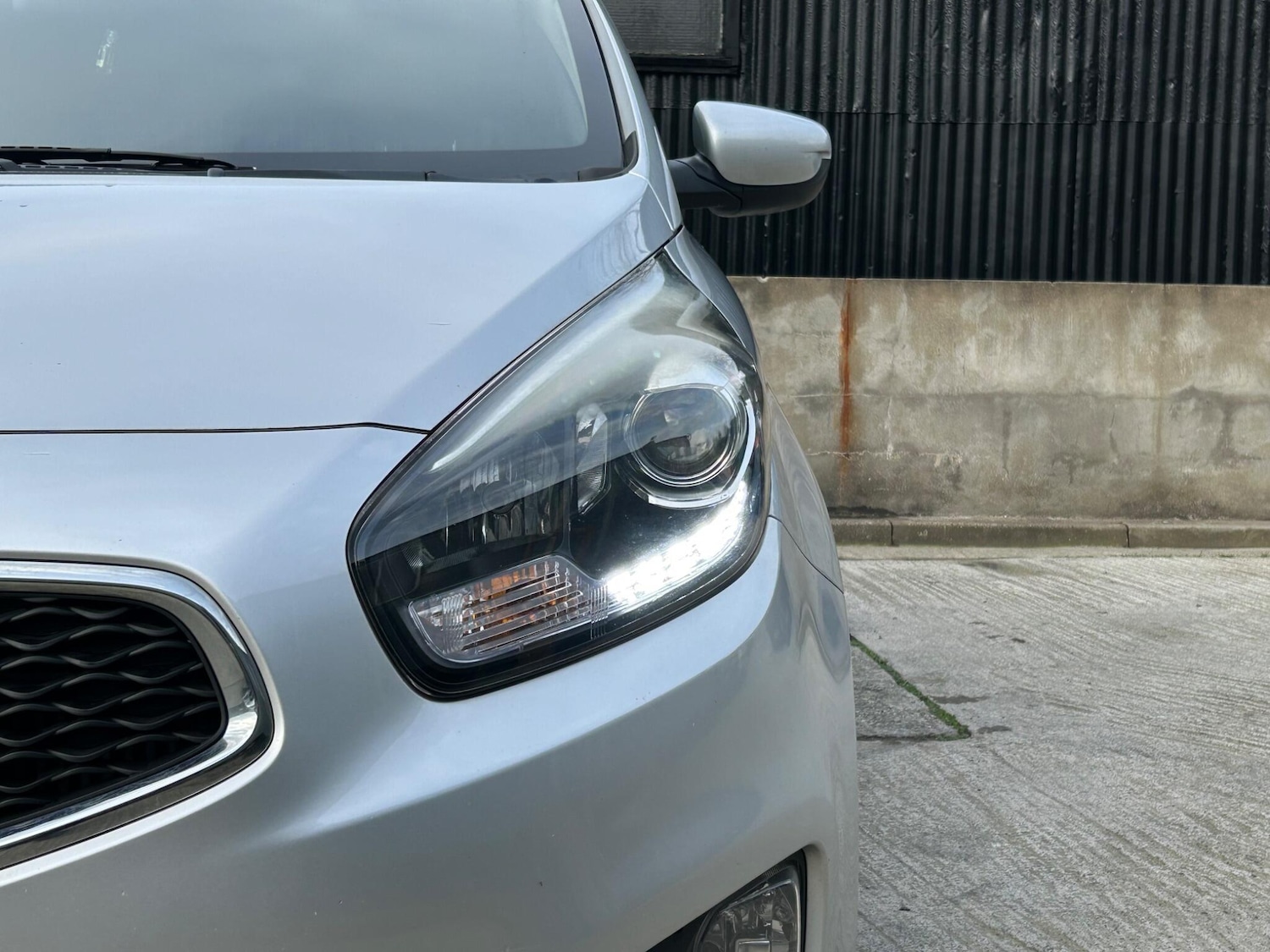 Used Kia Carens for sale - 77769595: Photo 49