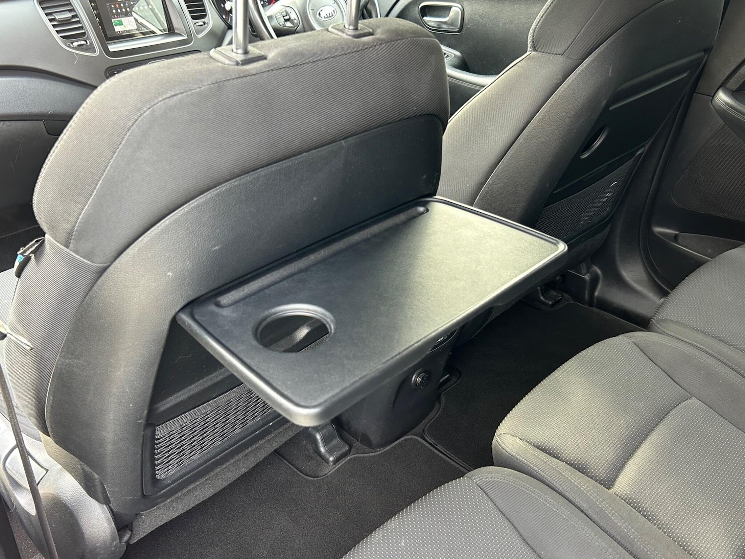 Used Kia Carens for sale - 77769595: Photo 50