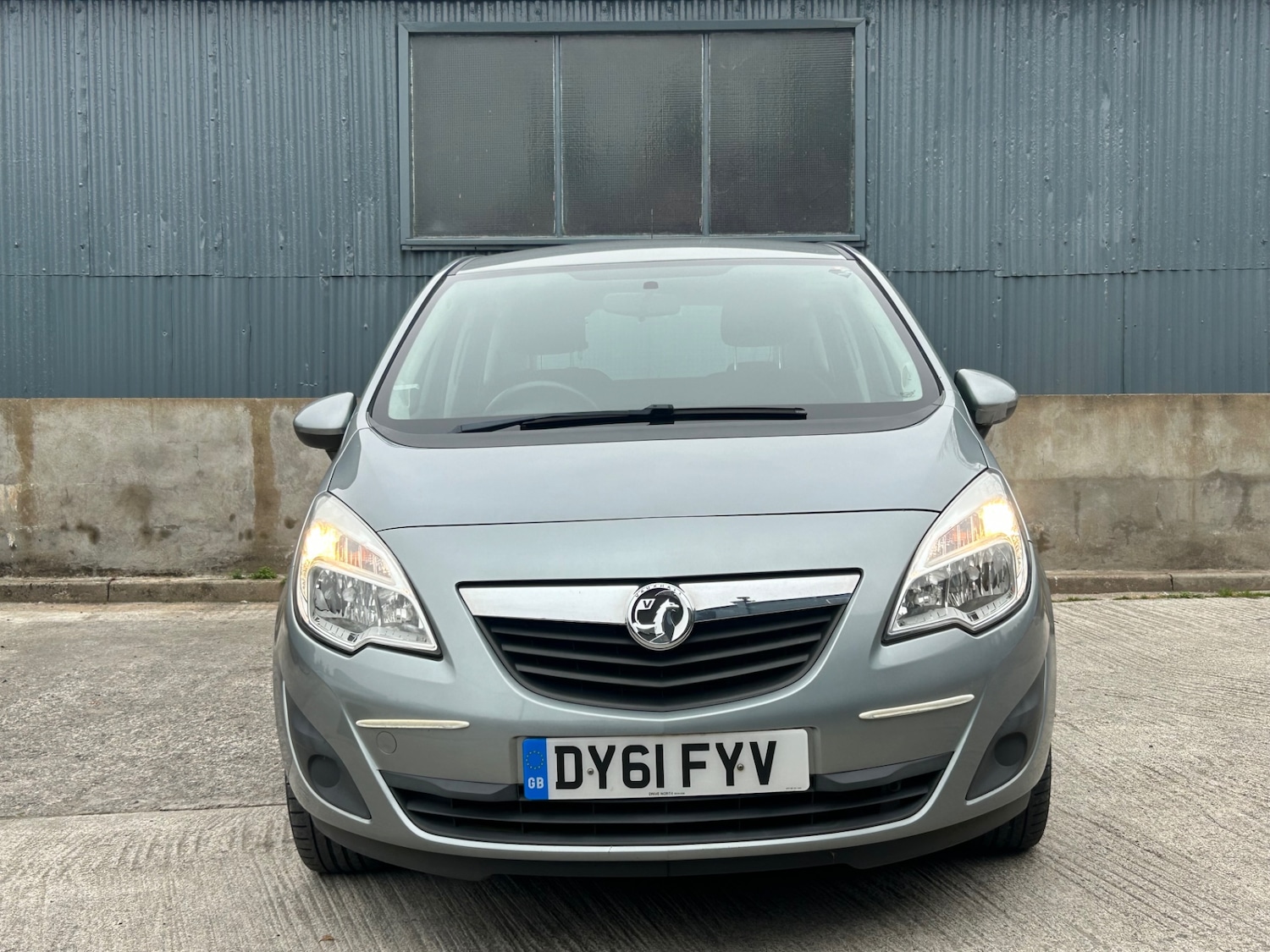 Used Vauxhall Meriva 2011 for sale - 76384268: Photo 2
