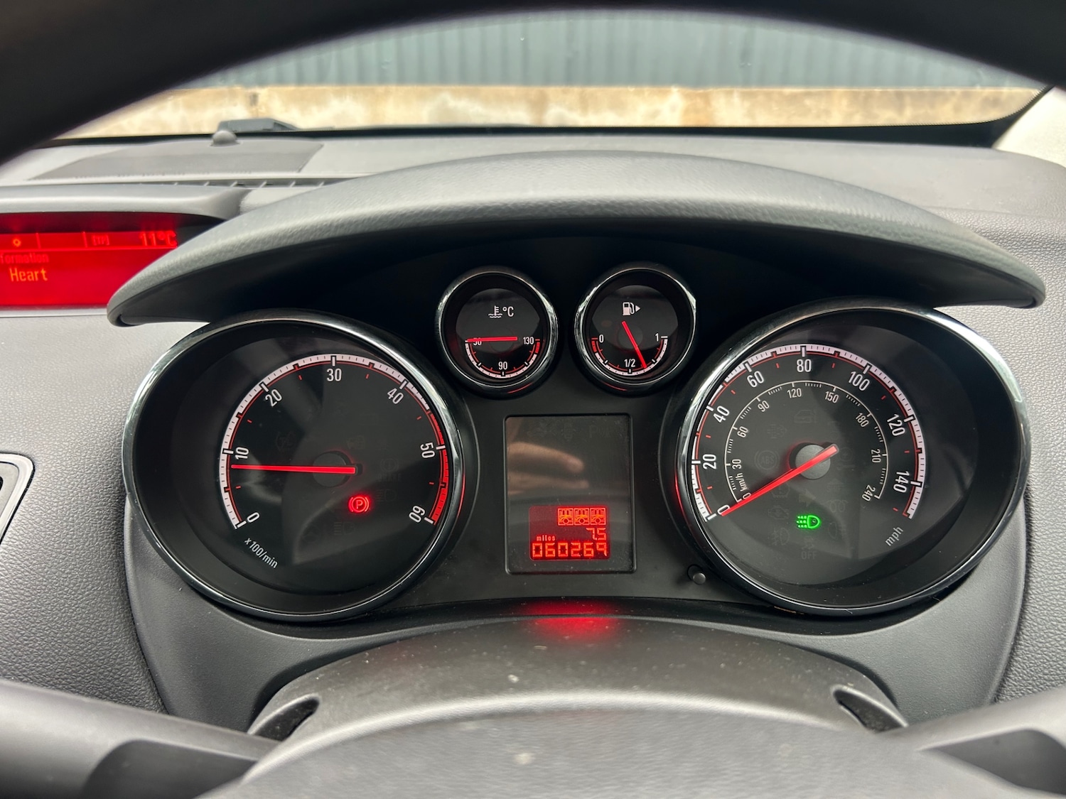 Used Vauxhall Meriva 2011 for sale - 76384268: Photo 28