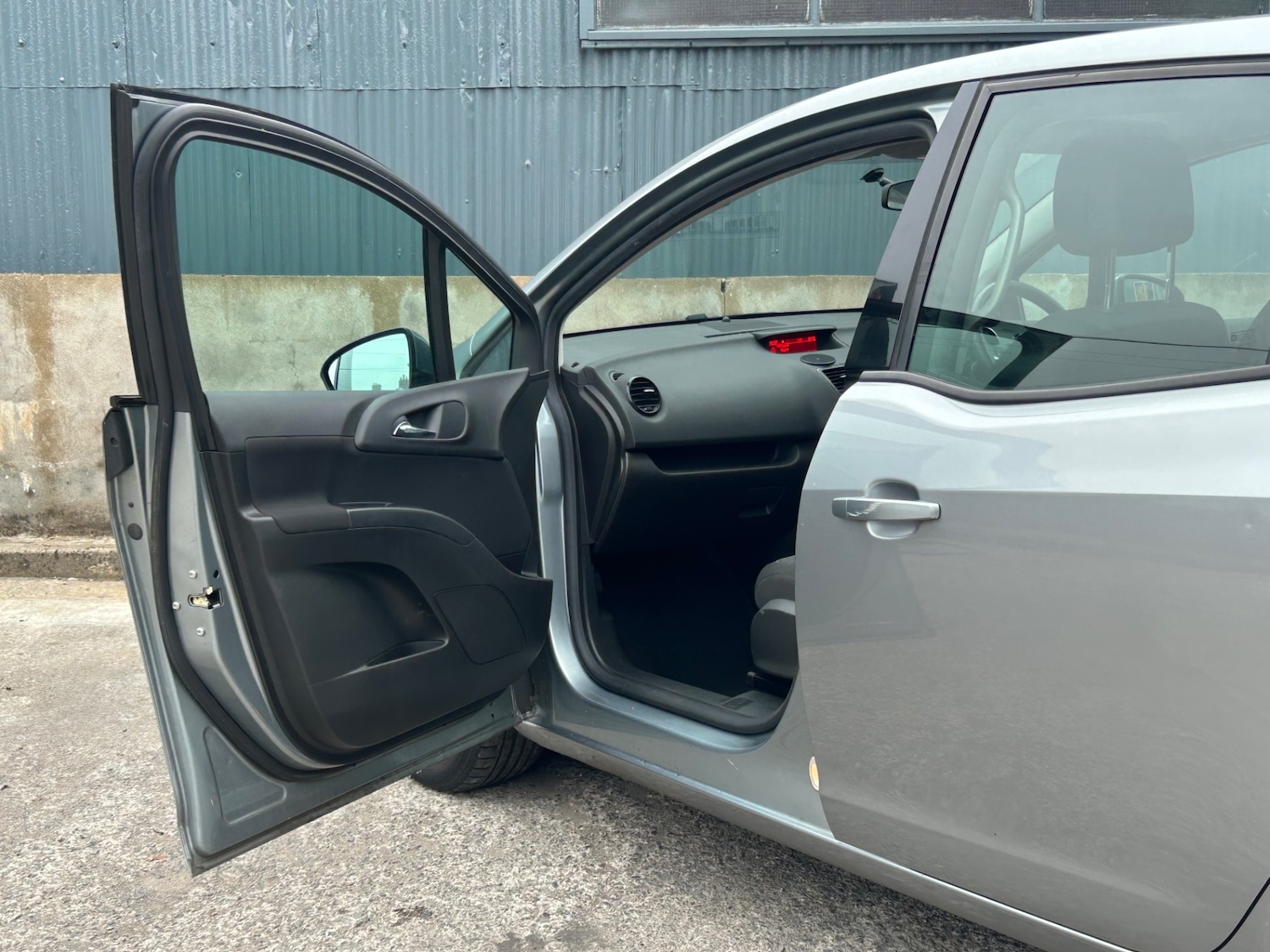 Used Vauxhall Meriva 2011 for sale - 76384268: Photo 34