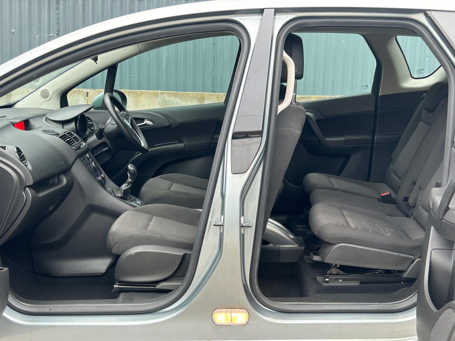 Used Vauxhall Meriva 2011 for sale - 76384268: Photo 36