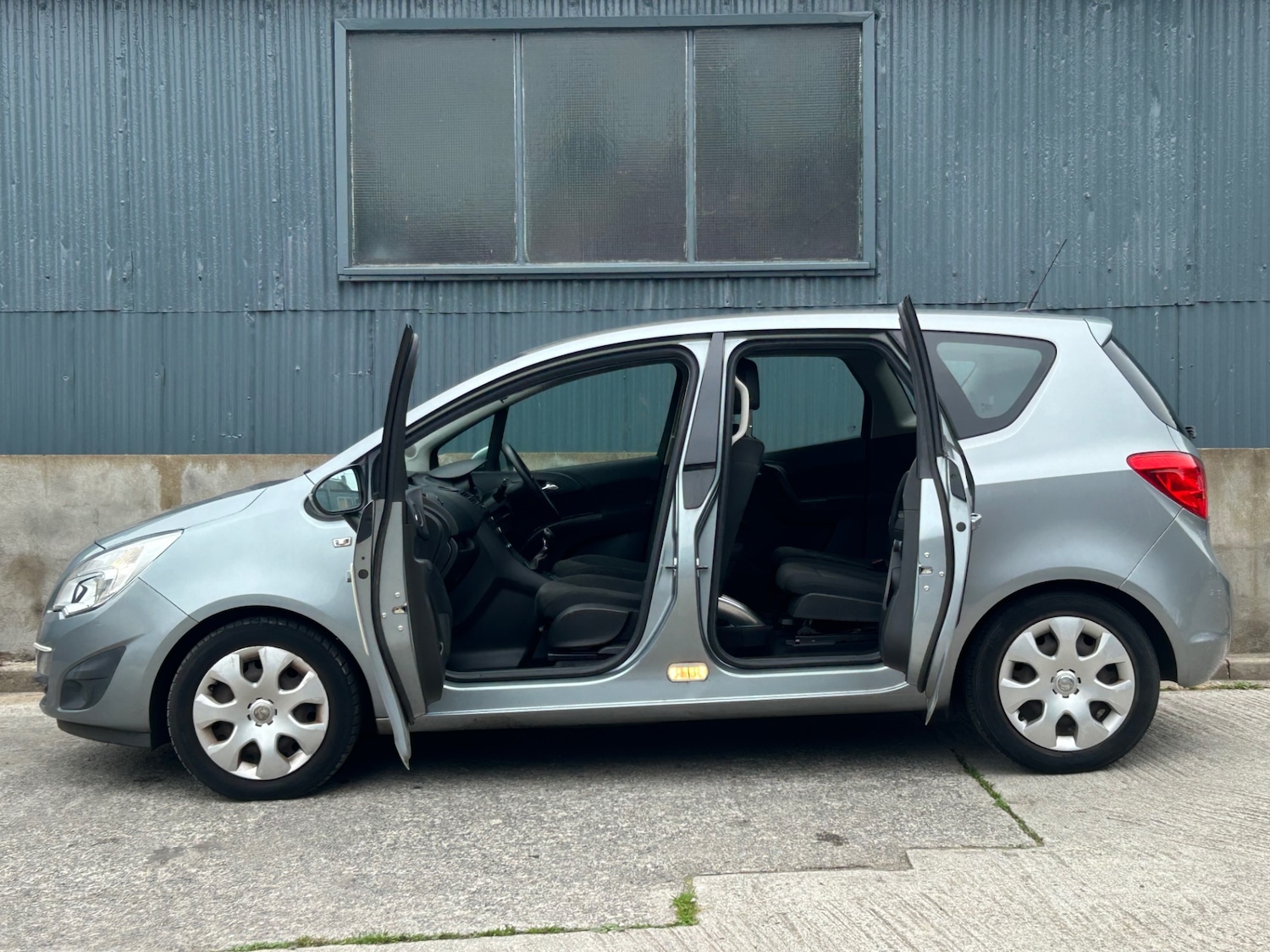 Used Vauxhall Meriva 2011 for sale - 76384268: Photo 9