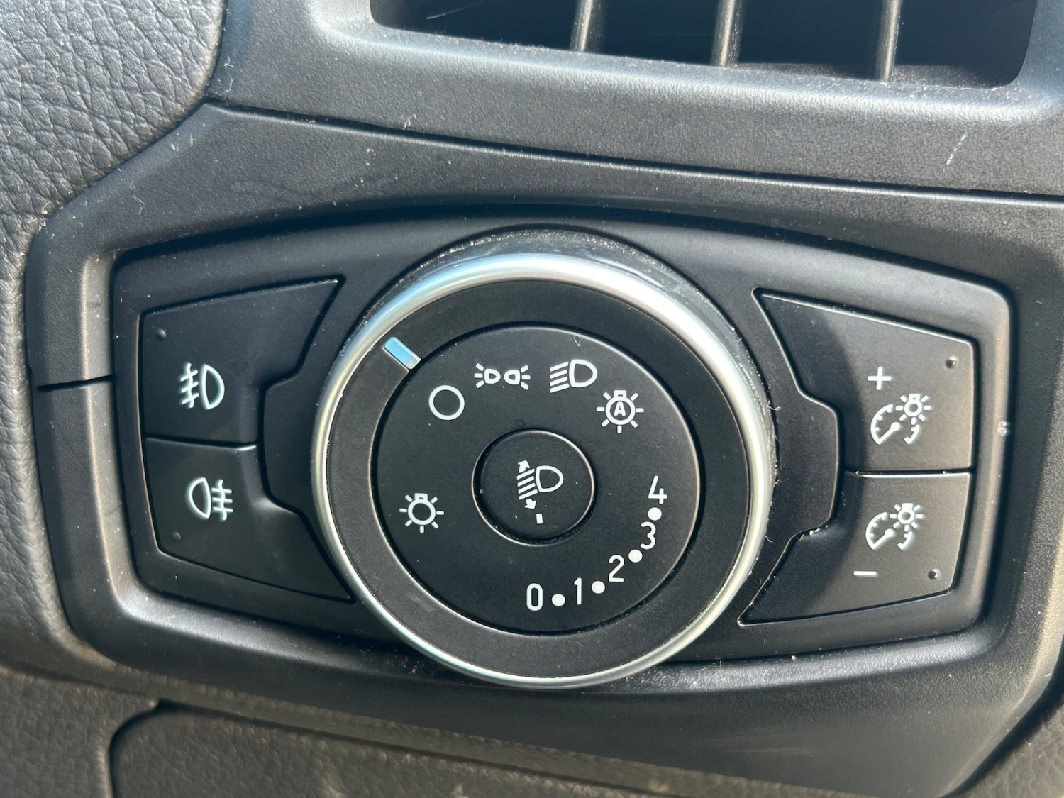 Used Ford Focus 2015 for sale - 76206724: Photo 33