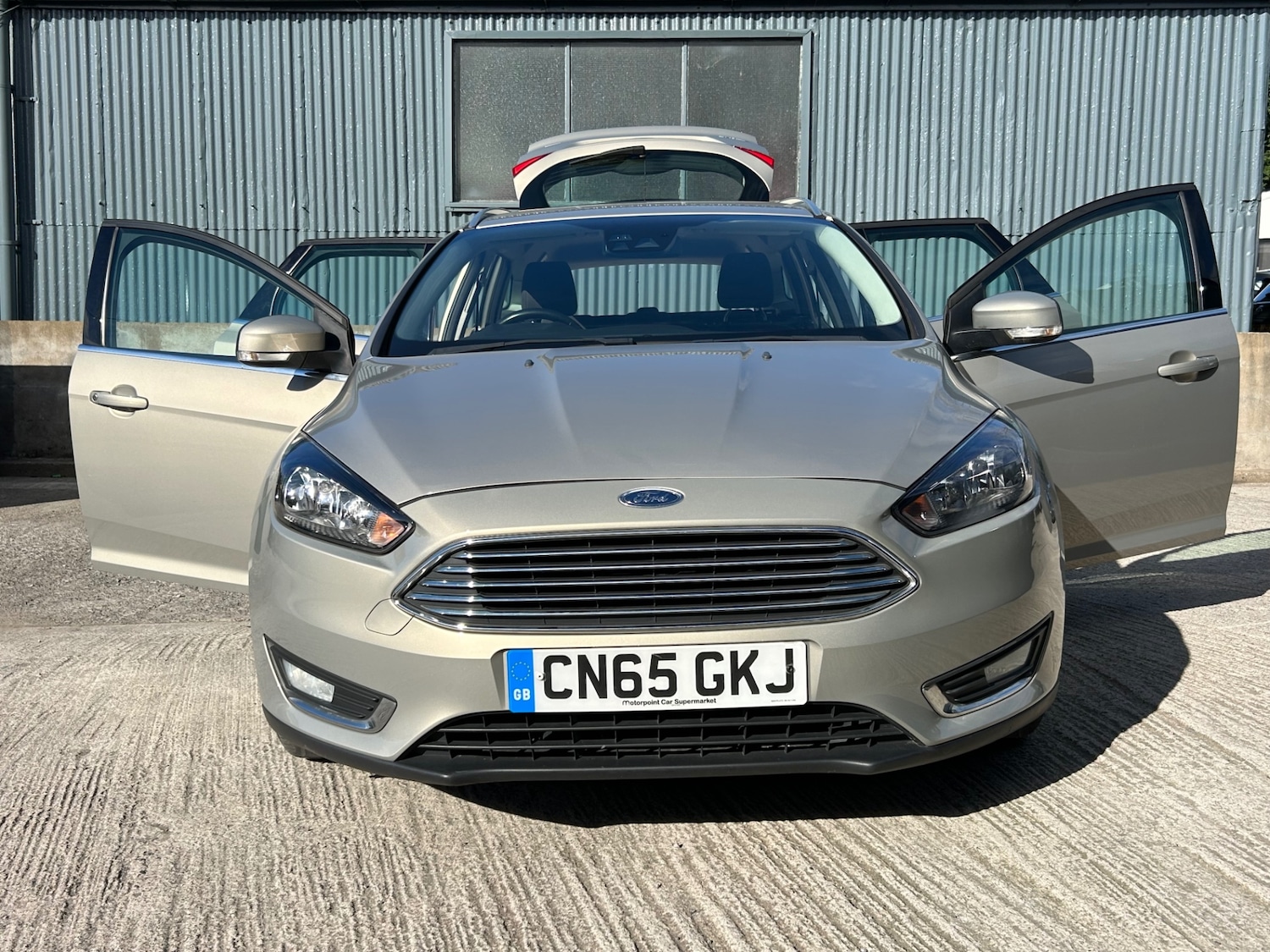 Used Ford Focus 2015 for sale - 76206724: Photo 4
