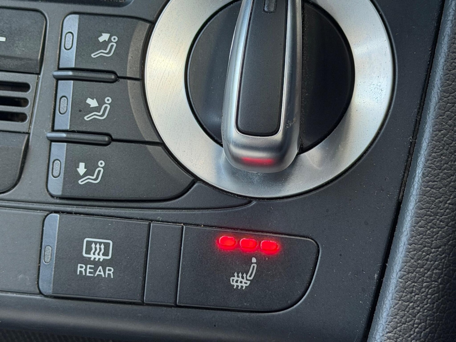 Used Audi Q3 2013 for sale - 78072074: Photo 27