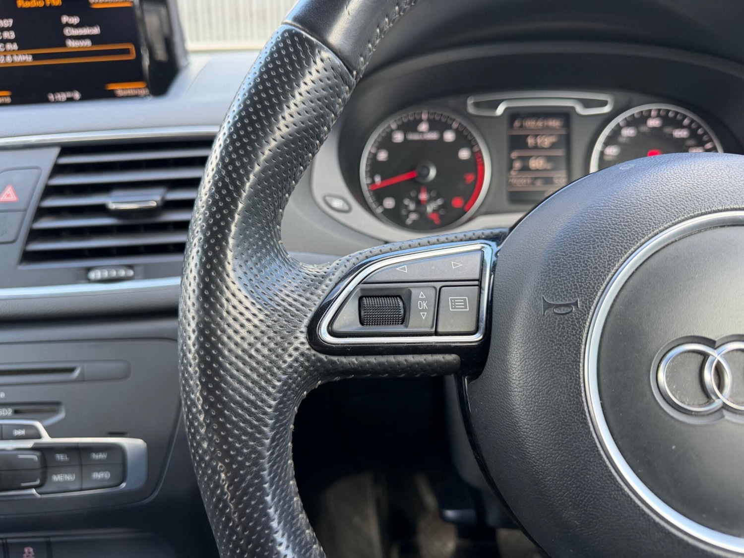 Used Audi Q3 2013 for sale - 78072074: Photo 42