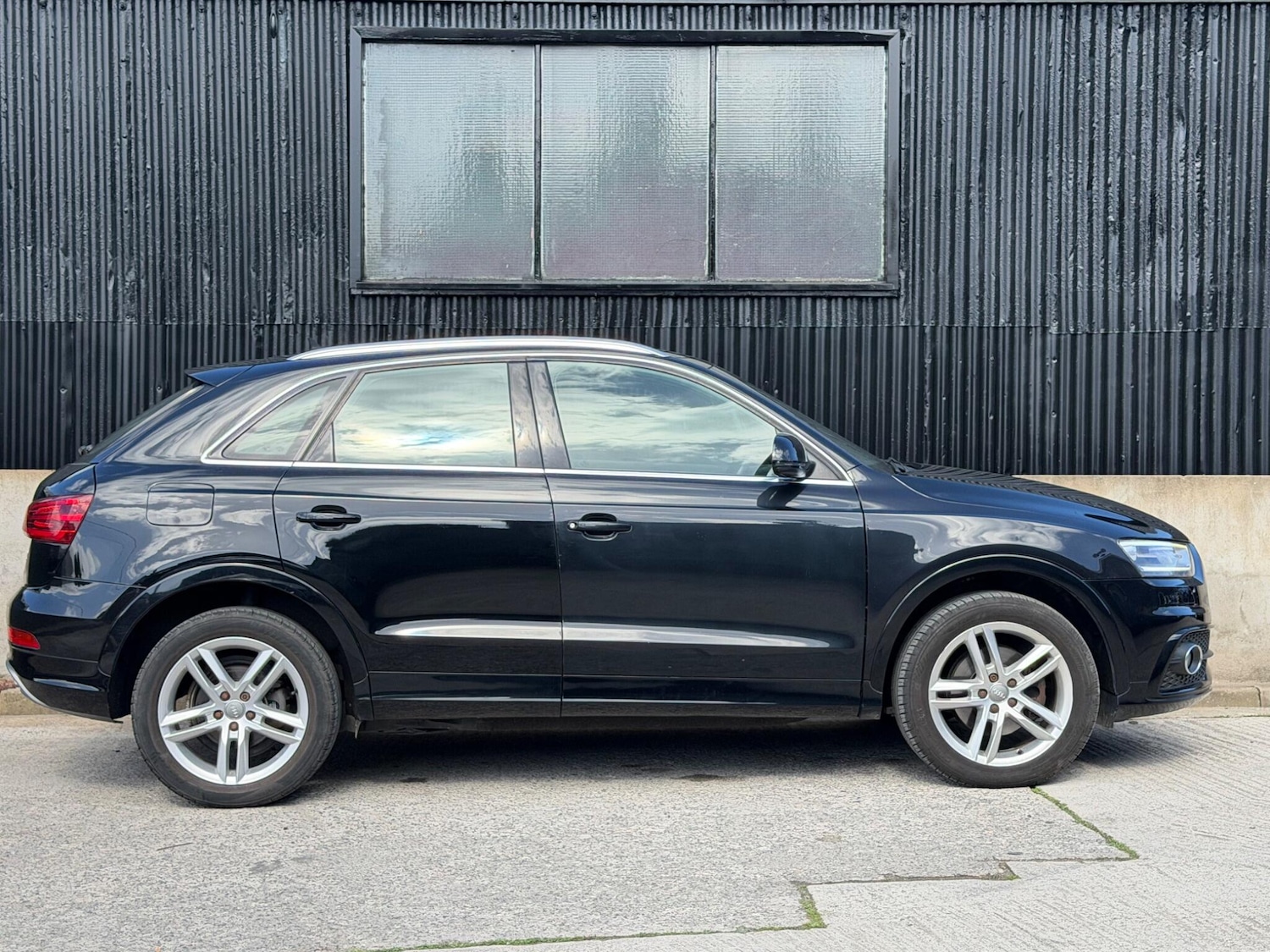 Used Audi Q3 2013 for sale - 78072074: Photo 9