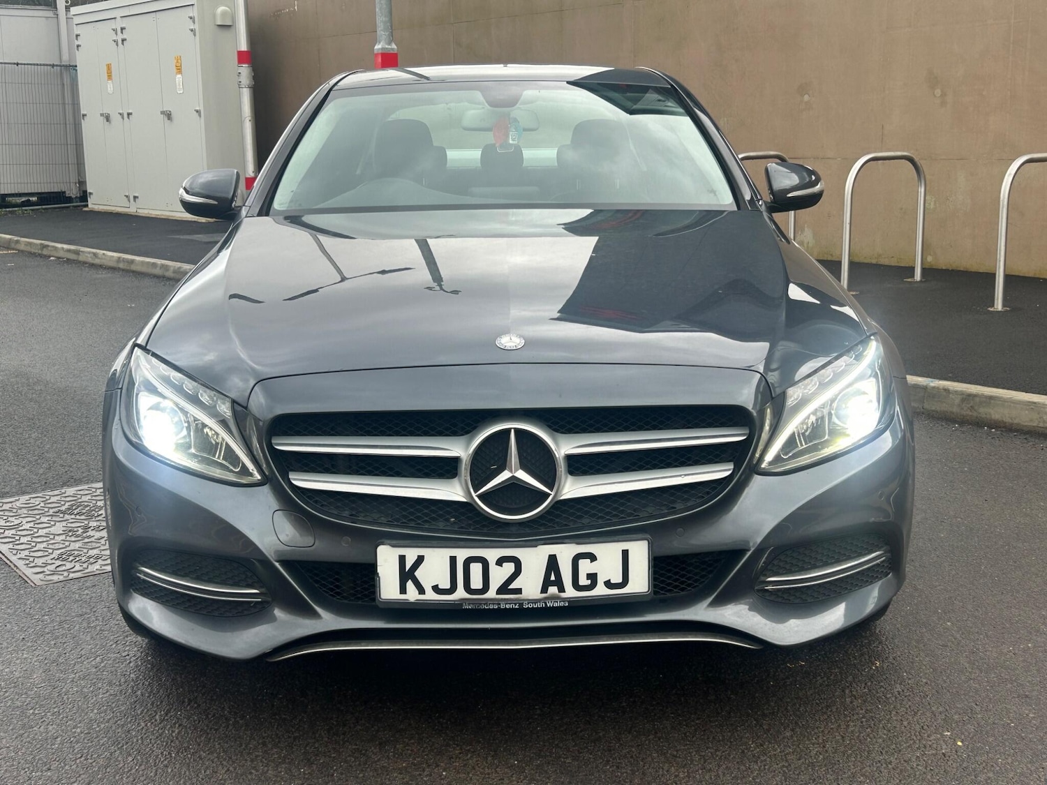 Used Mercedes-Benz C Class 2014 for sale - 77305514: Photo 2