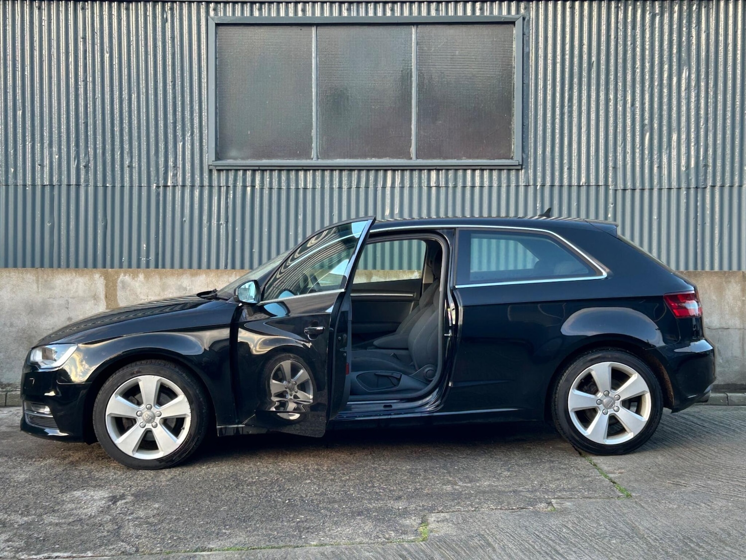 Used Audi A3 2014 for sale - 77377265: Photo 11