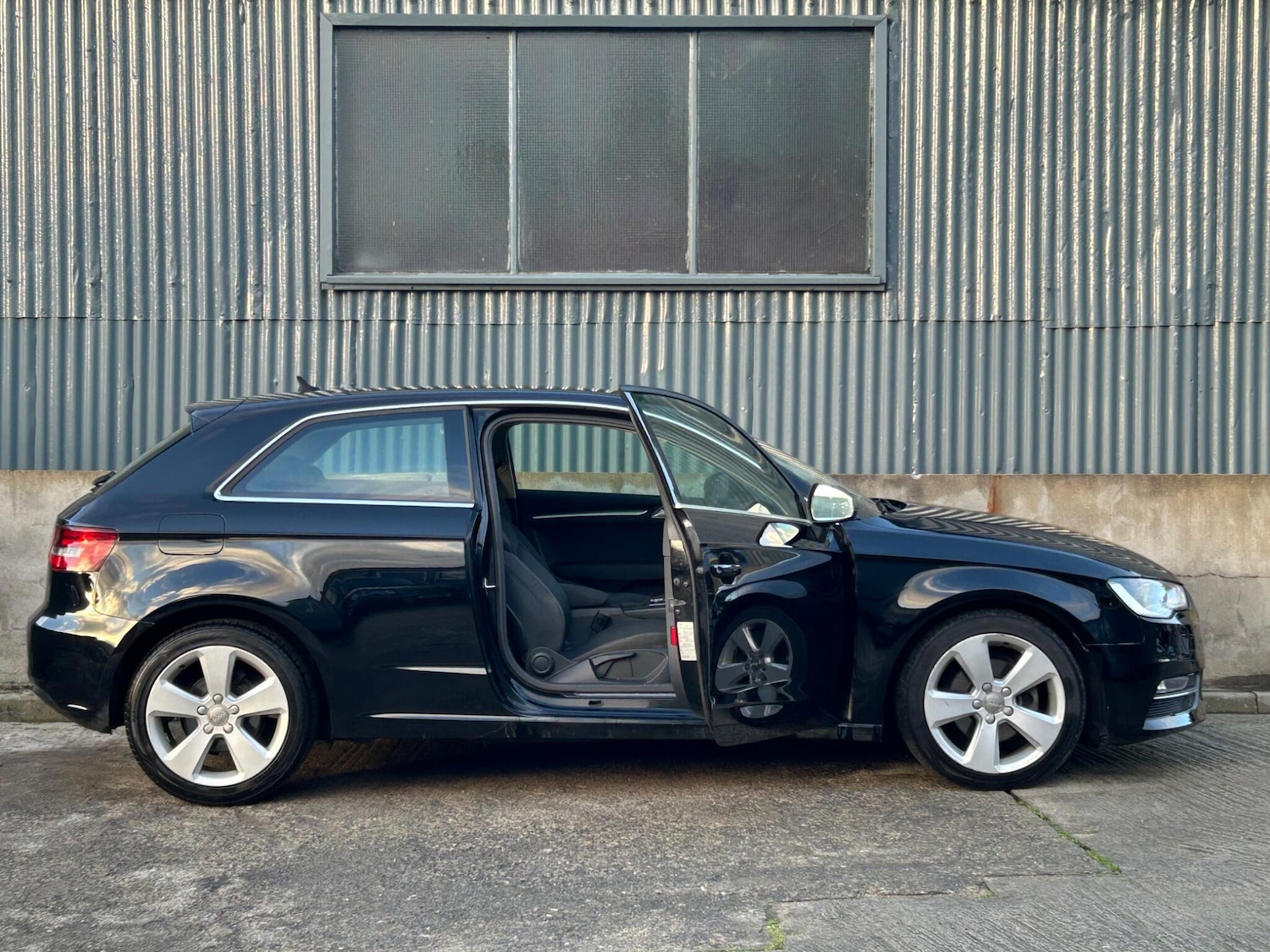 Used Audi A3 2014 for sale - 77377265: Photo 14