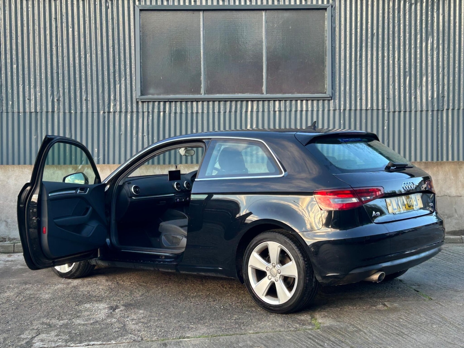 Used Audi A3 2014 for sale - 77377265: Photo 6