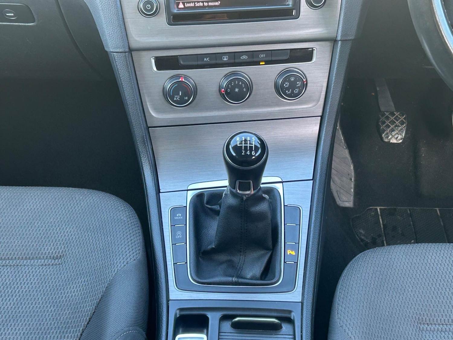 Used Volkswagen Golf 2015 for sale - 77238558: Photo 26