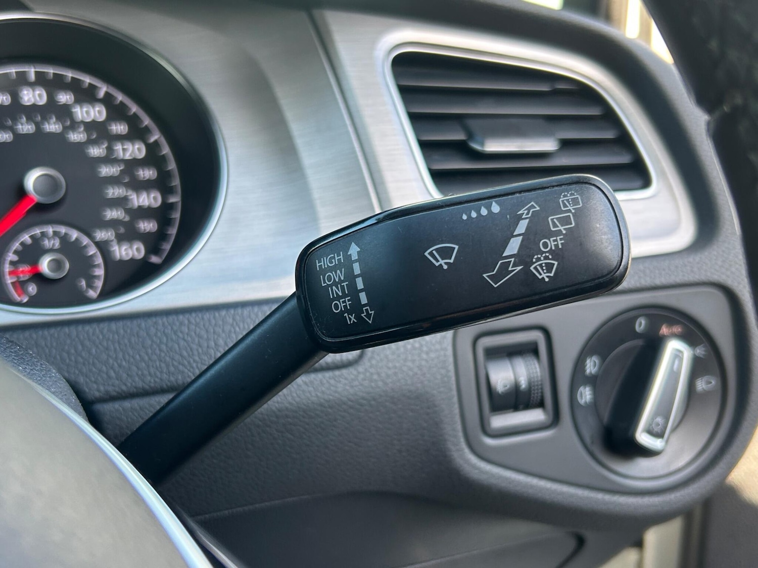 Used Volkswagen Golf 2015 for sale - 77238558: Photo 40