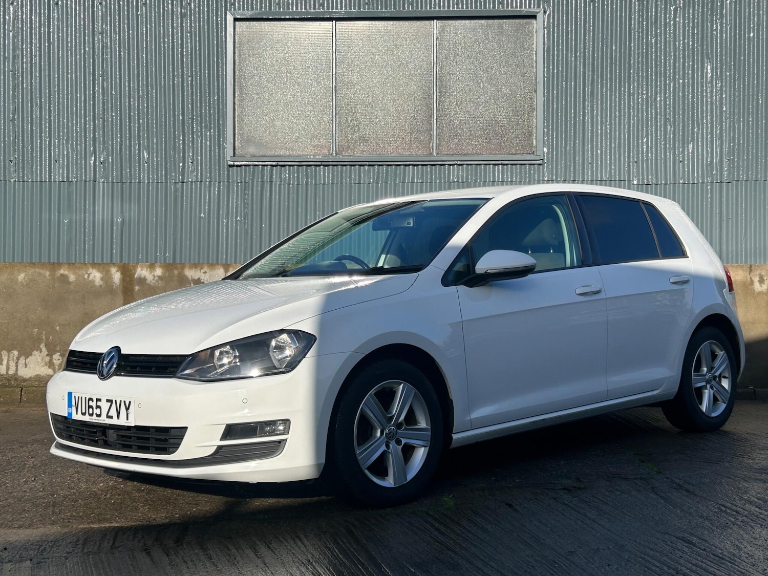 Used Volkswagen Golf 2015 for sale - 77238558: Photo 8