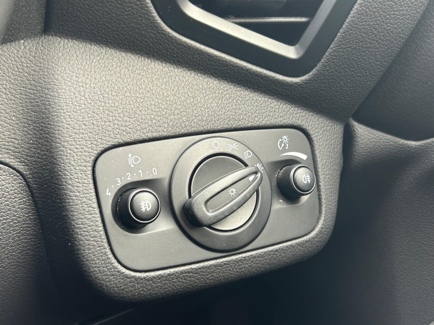 Used Ford Kuga for sale - 77658632: Photo 29