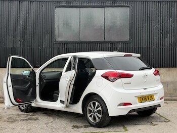 Used Hyundai i20 2018 for sale - 78661797: Photo