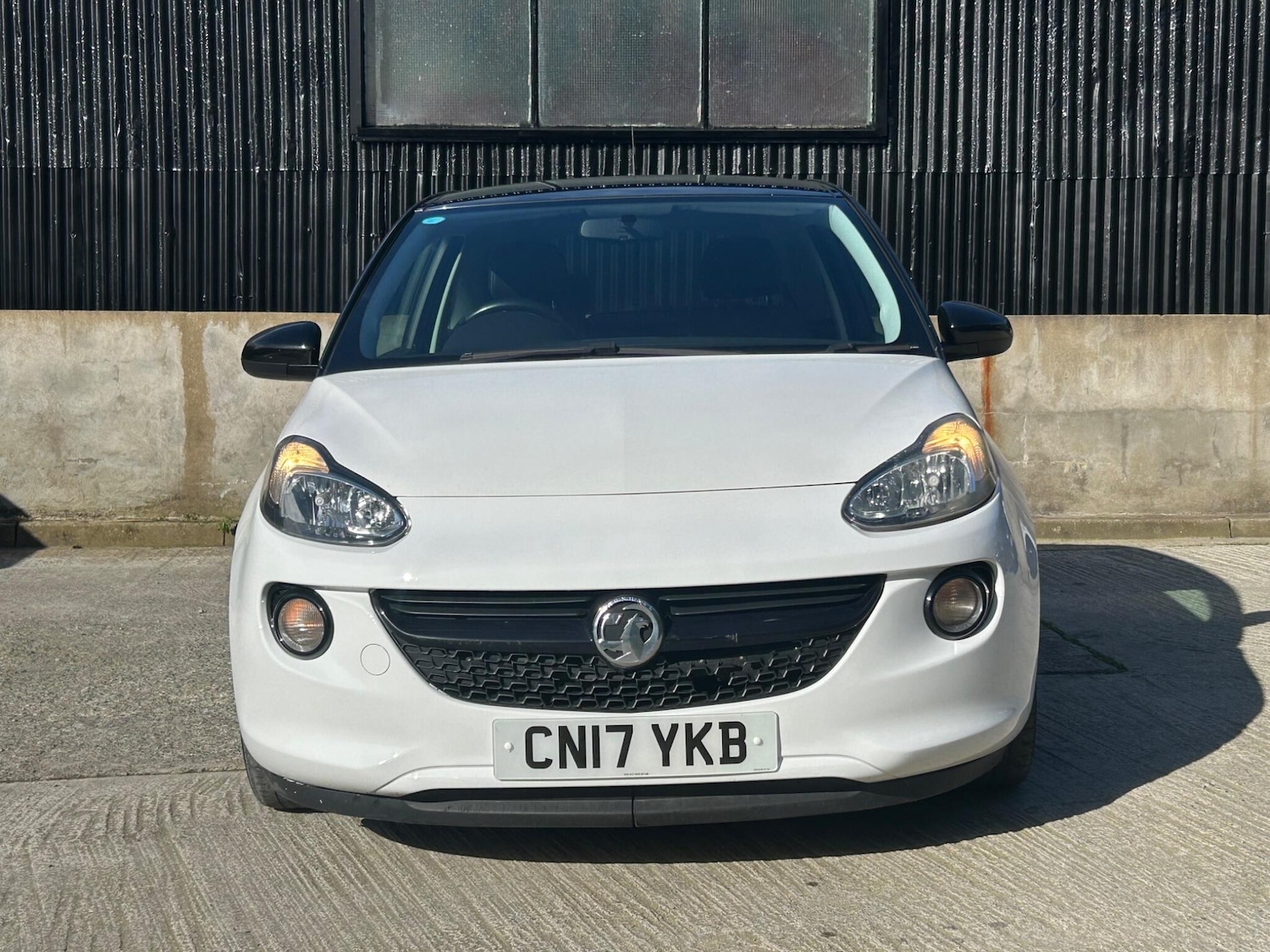 Used Vauxhall ADAM 2017 for sale - 77853853: Photo 2