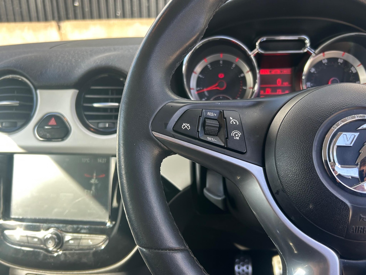 Used Vauxhall ADAM 2017 for sale - 77853853: Photo 24