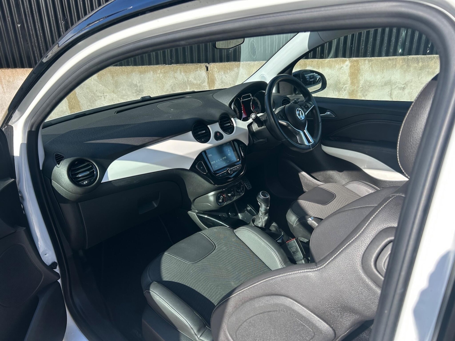 Used Vauxhall ADAM 2017 for sale - 77853853: Photo 39