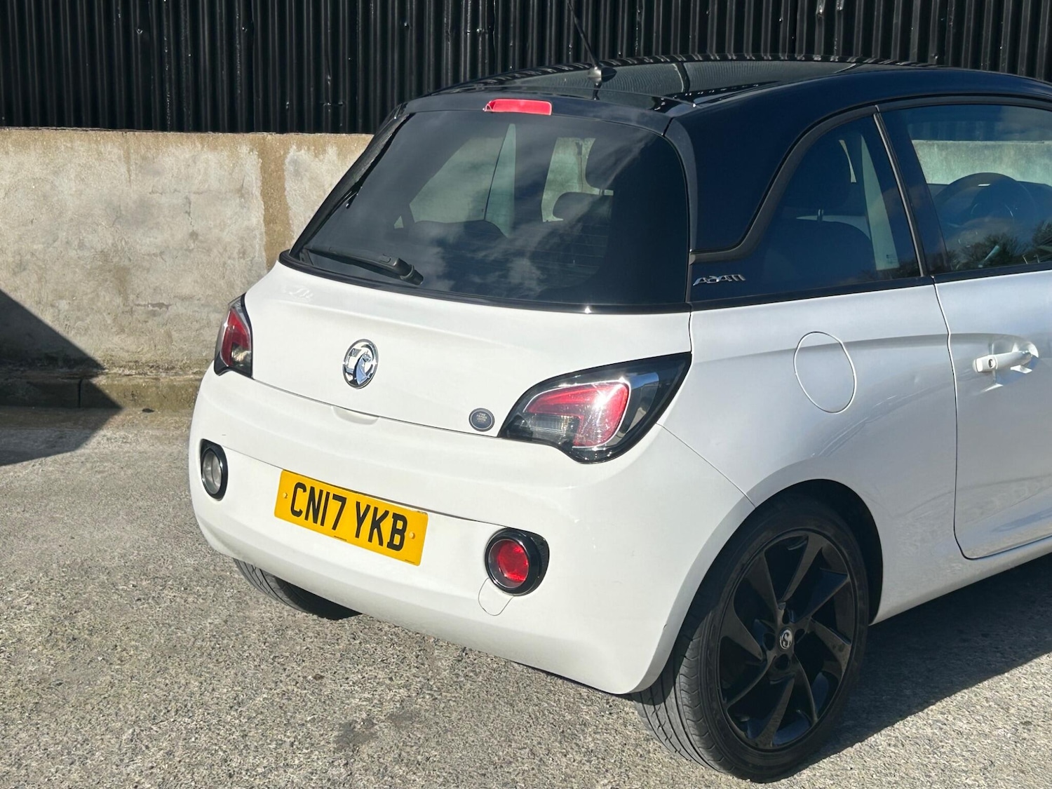 Used Vauxhall ADAM 2017 for sale - 77853853: Photo 4