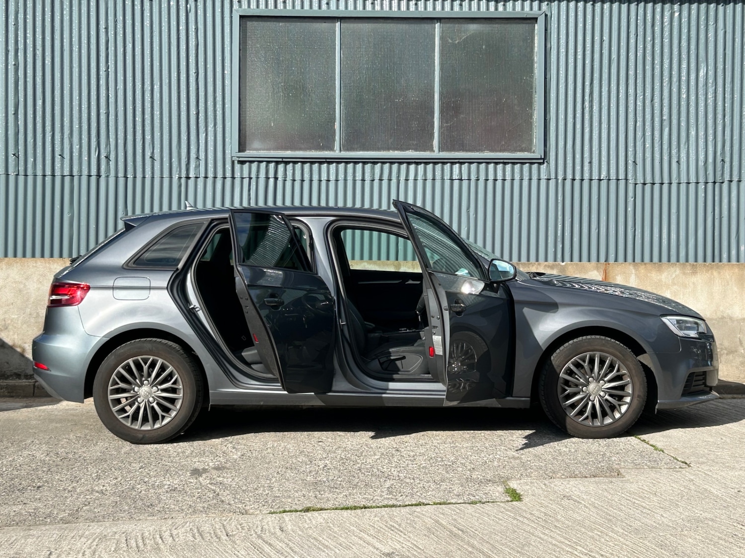 Used Audi A3 2018 for sale - 76263454: Photo 8