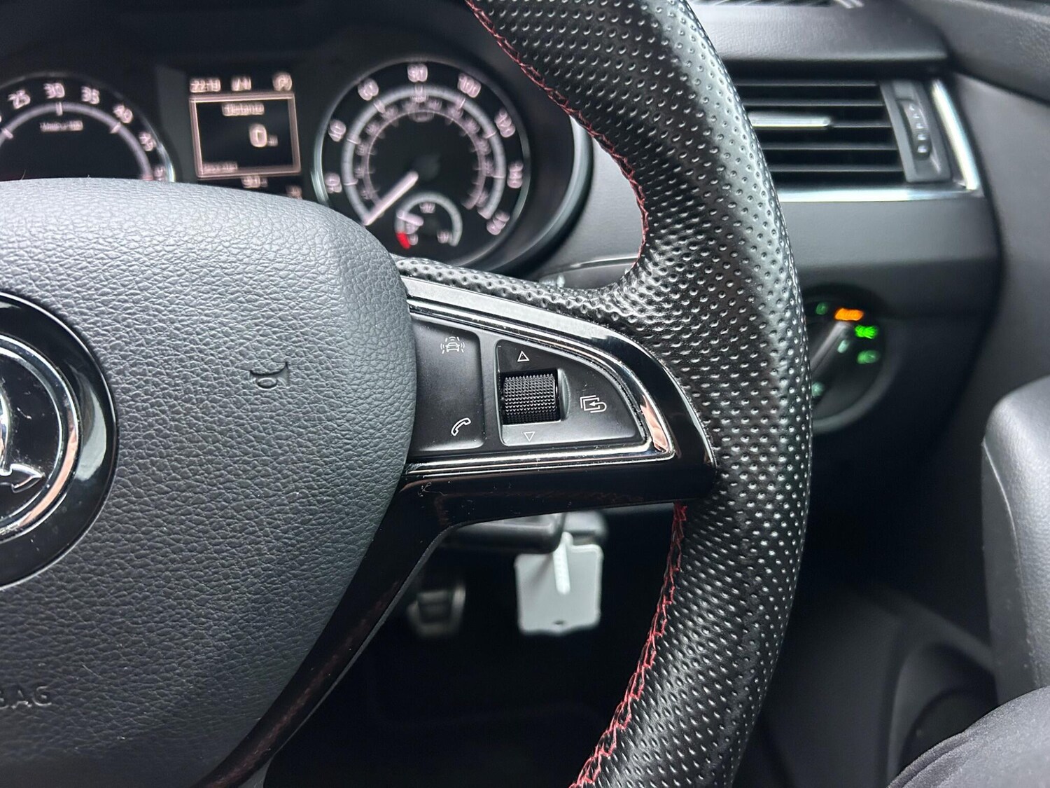 Used Skoda Octavia 2015 for sale - 77496911: Photo 34