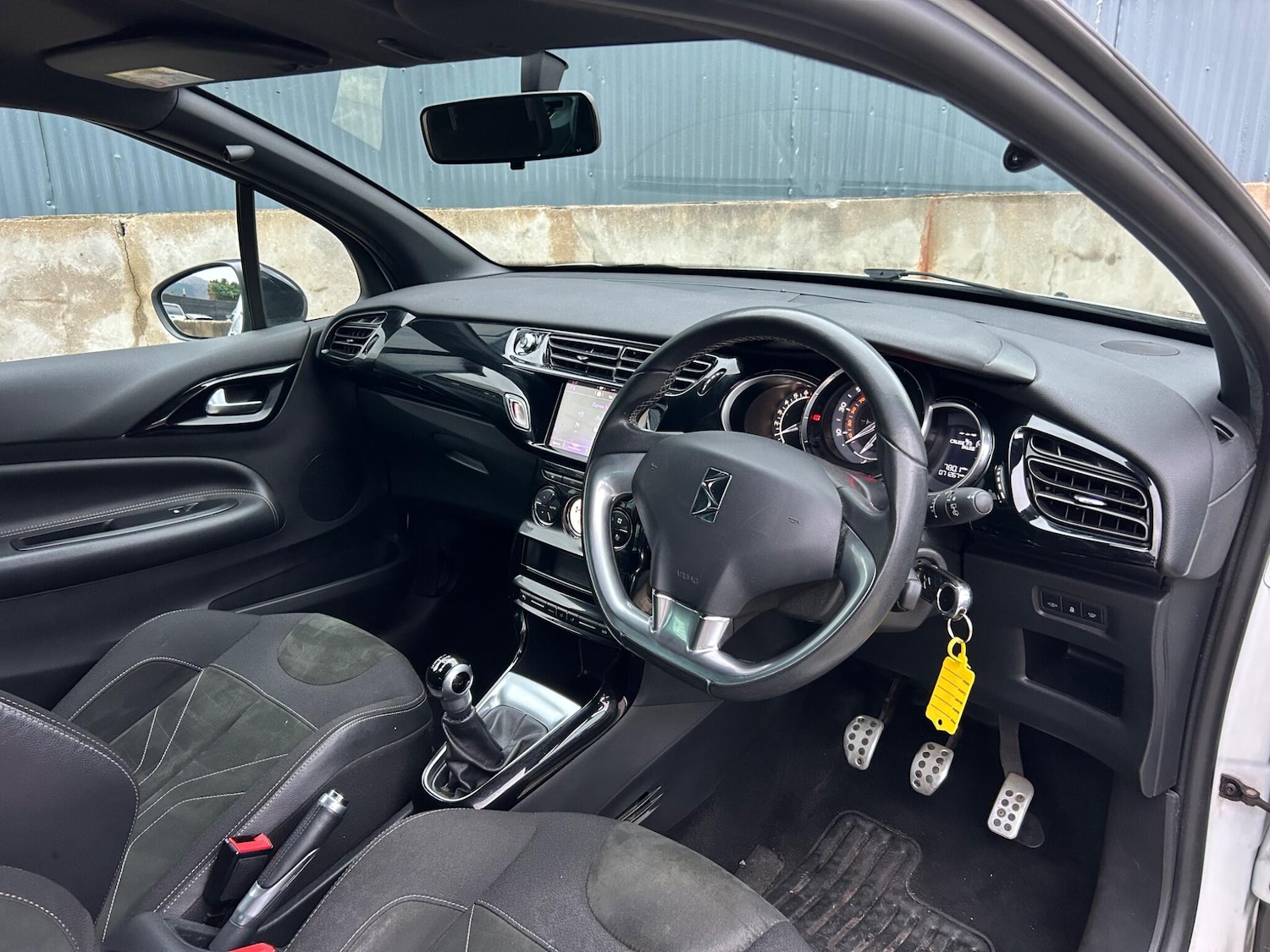 Used DS Automobiles DS 3 2017 for sale - 77468637: Photo 21