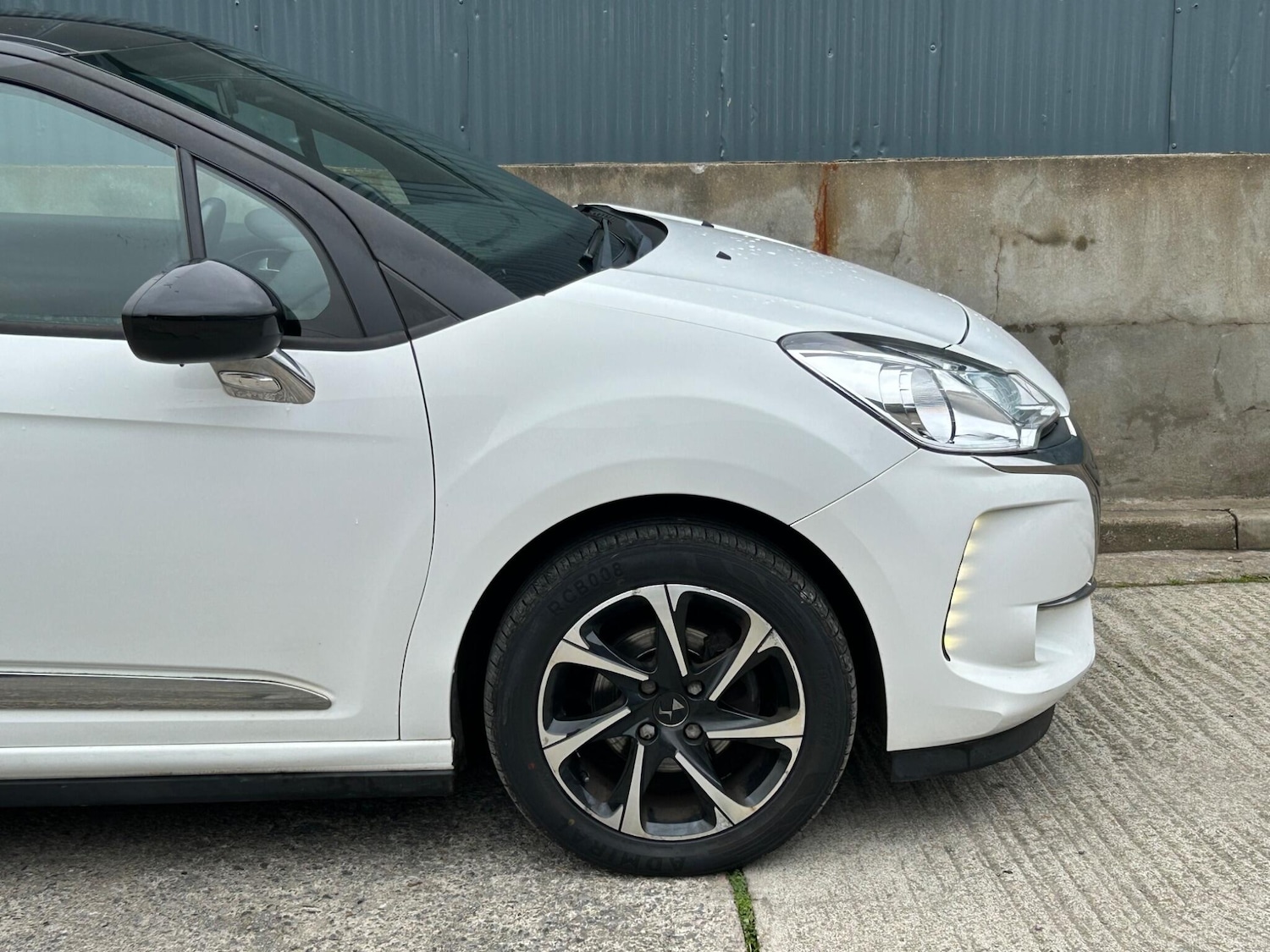 Used DS Automobiles DS 3 2017 for sale - 77468637: Photo 4