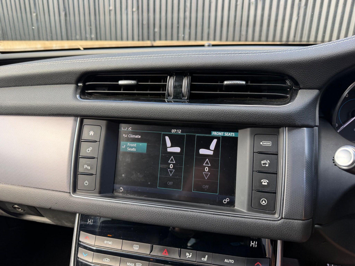 Used Jaguar XF for sale - 78057597: Photo 38