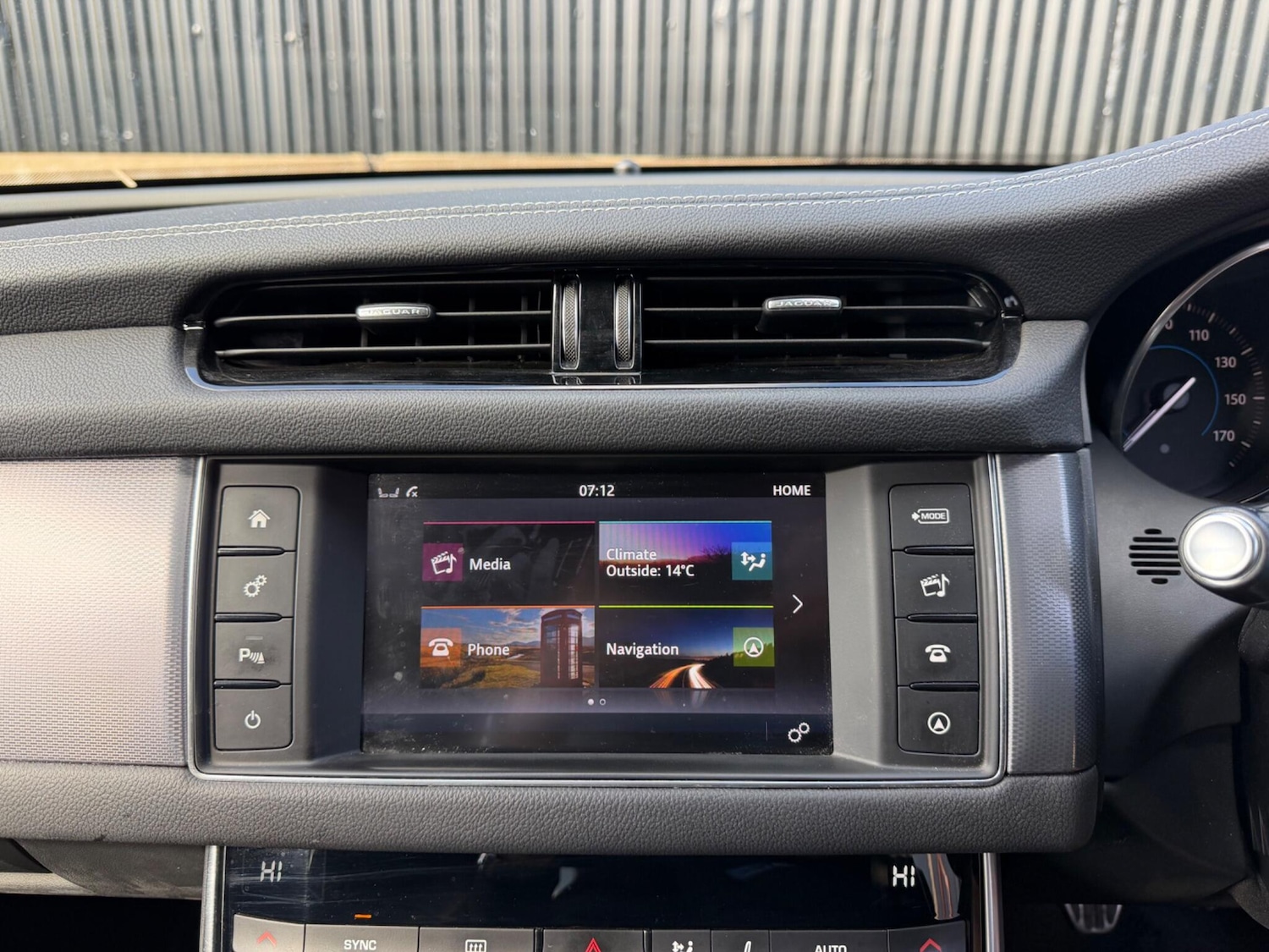 Used Jaguar XF for sale - 78057597: Photo 40