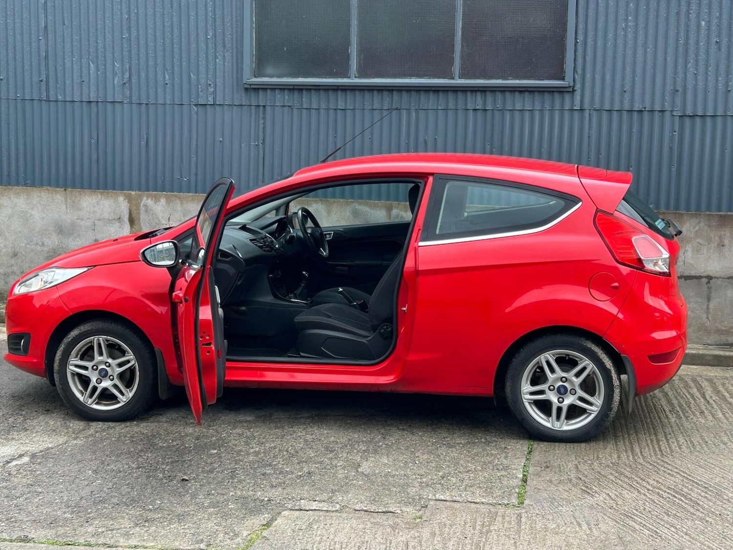 Used Ford Fiesta 2014 for sale - 77395831: Photo 11