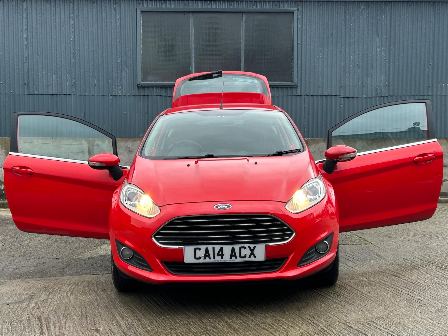 Used Ford Fiesta 2014 for sale - 77395831: Photo 2