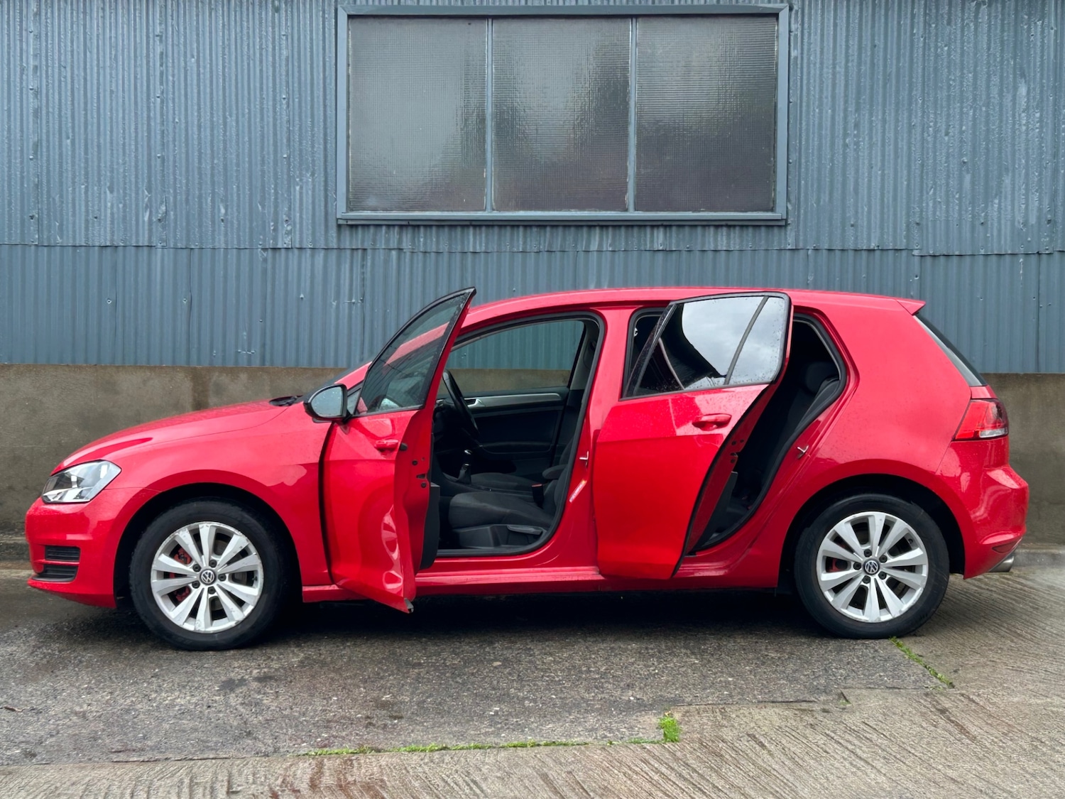 Used Volkswagen Golf 2013 for sale - 76492346: Photo 35