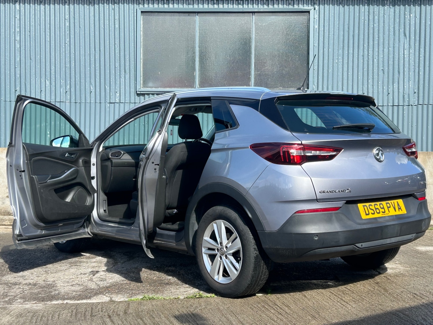 Used Vauxhall Grandland X 2019 for sale - 76104580: Photo 3
