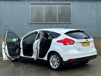 Used Ford Focus 2017 for sale - 77646359: Photo